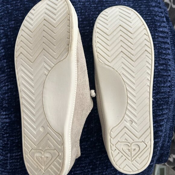 NWOT Women's Roxy Bayshore Slip-On Almond Toe Tan Sneaker Size 8.5 - Picture 5 of 6